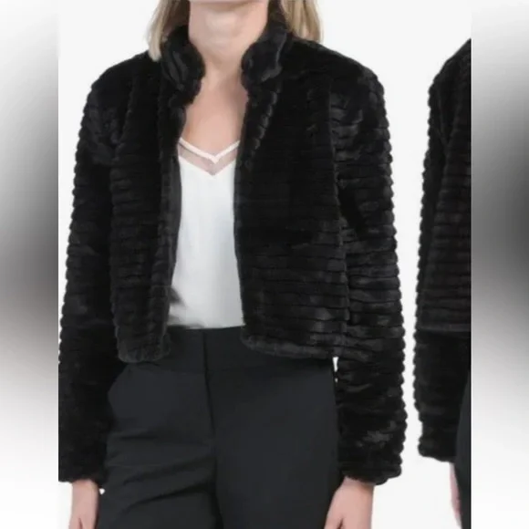 Betsey Johnson Cropped Black Teddy Jacket - Picture 1 of 12